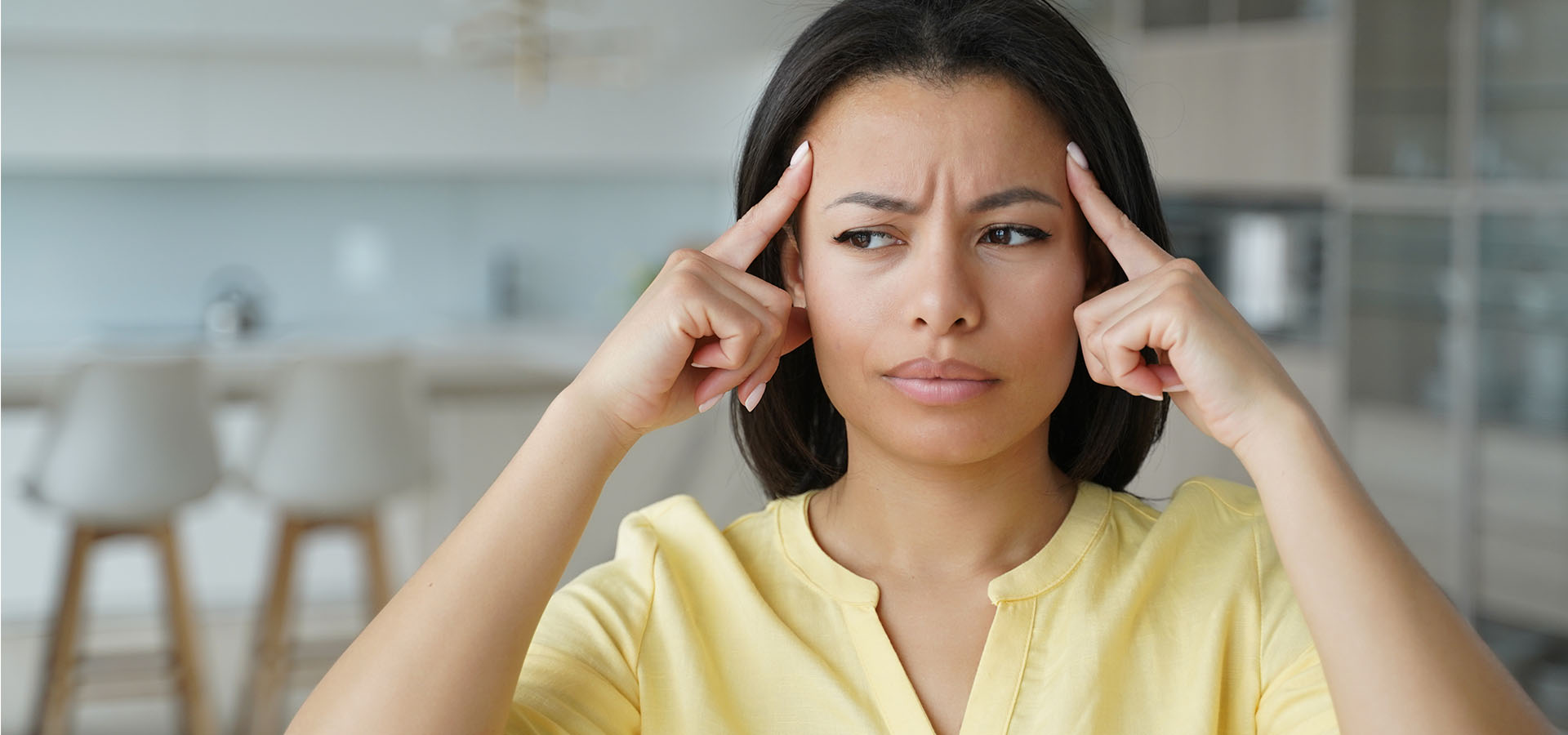 Omega-3 und Gedächtnis: Eine entspannte Szene zeigt die Bedeutung von Fischöl für mentale Schärfe.